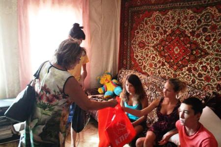 Ольга Алимова: Для меня стало доброй традицией помогать многодетным семьям!