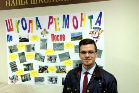 Тюменские коммунисты 1 сентября приняли участие в школьных линейках