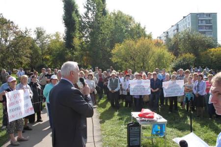 Жители столичного района Солнцево против незаконной стройки!