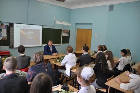 В.И.Кашин в День знаний посетил школы Люберецкого района Московской области