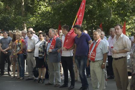 В Краснодаре коммунисты организовали массовую акцию, посвященную окончанию Второй Мировой Войны