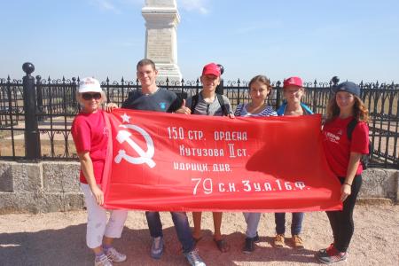 Республика Крым. Пионеры и комсомольцы Симферопольского района посетили реконструкцию Альминского сражения