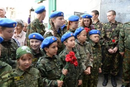 В Новосибирске открыли памятную доску Герою Советского Союза, коммунисту Леониду Пономаренко