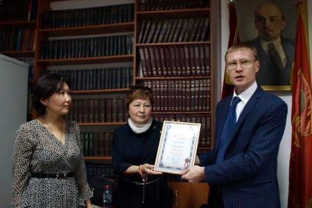 Республика Бурятия. Памятник В.И.Ленину в Улан-Удэ вошел в книгу рекордов России