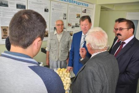 В.И.Кашин в День знаний посетил школы Люберецкого района Московской области