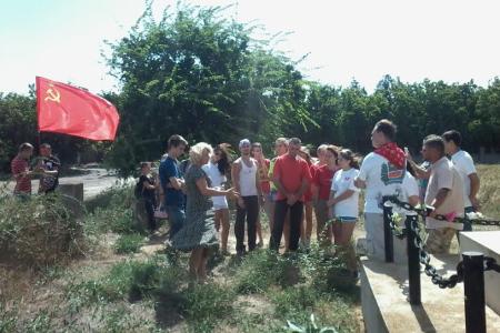 Беспокойные сердца юных крымчан. В Симферопольском районе Крыма прошёл республиканский комсомольский слёт
