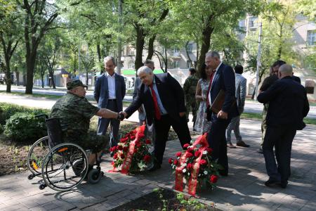 Юлия Михайлова, главный редактор газеты «Правда Москвы»:  Луганск и Донецк, мы вас не оставим!