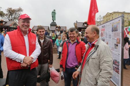 «Правда» и «Правда Москвы» на Фестивале столичной прессы в Москве