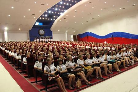 Краснодарский край. Кандидат в губернаторы Николай Осадчий в Новороссийске назвал приоритеты молодежной политики и встретился с представителями малого бизнеса