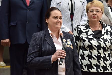 «С первым шагом в эту удивительную жизнь!»