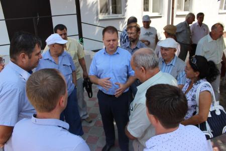 Краснодарский край. Депутат-коммунист Д.В. Коломиец: «Сити-менеджер – очередная уловка власти закрыться от народа»