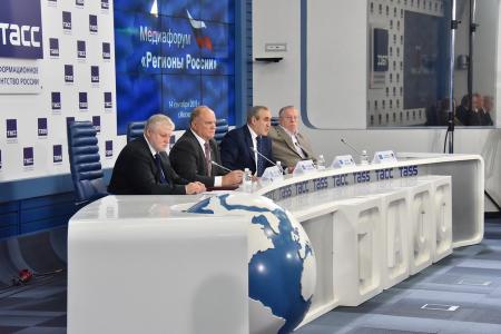 Г.А. Зюганов: "Мы намерены все сделать для того, чтобы страна могла проводить честные, демократические, нормальные выборы"