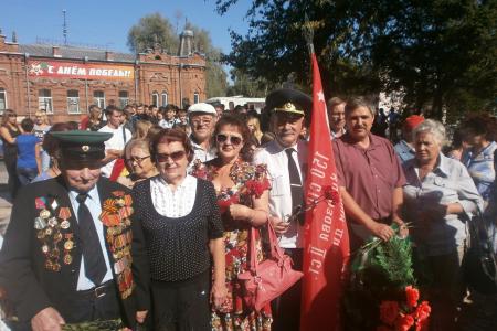 Алтайские коммунисты приняли участие в памятных мероприятиях, посвященных окончанию Второй Мировой войны
