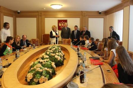 Депутаты фракции КПРФ в Государственной Думе встретились со школьниками из Луганска и Донецка