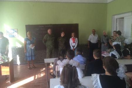 Член ЦК КПРФ Елена Шмелева с группой единомышленников совершила рабочую поездку в Новороссию с грузом гуманитарной помощи для детей Донбасса