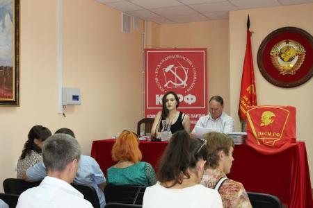 Сталинградские комсомольцы избрали нового лидера