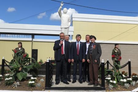 В Марий Эл установлен памятник И.В. Сталину