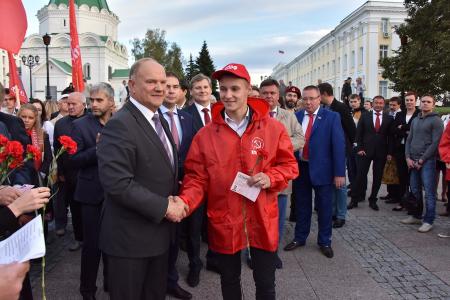 Видеорепортаж КПРФ.ТВ о визите Г.А.Зюганова в Нижний Новгород