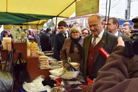 Директор центрального рынка в Иркутске отстранен от должности, из Москвы вылетает спецгруппа полицейских для расследования инцидента