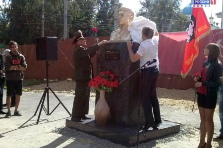 В Пензе памятник Иосифу Сталину перенесен в центр города