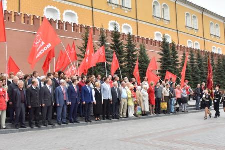 Г.А. Зюганов: «Мы преклоняемся перед мужеством павших героев»