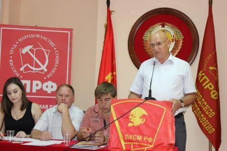 Сталинградские комсомольцы избрали нового лидера
