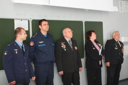 Лидер пермских коммунистов Владимир Корсун принял участие в открытии кадетского летного класса