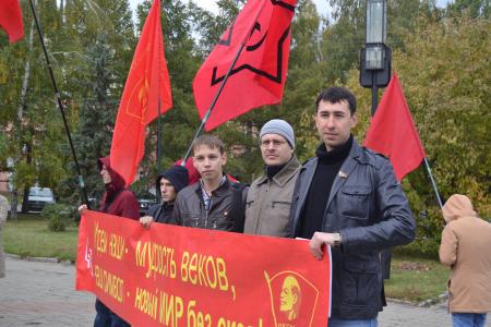 Алтайский крайком ЛКСМ РФ принял активное участие в акциях протеста на территории Алтайского края и патриотическом песенном фестивале "Славянский аккорд — оплот Новороссии"