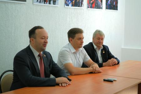 В центре Пензы установили бюст И.В. Сталину