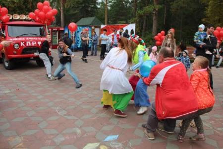 Коммунисты Челябинска приняли участие в ежегодном Общественно-политическом вернисаже