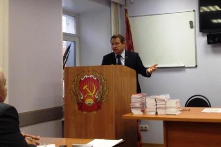 Депутат-коммунист Госдумы А.П. Тарнаев встретился с членами КПРФ в Канавинском районе Нижегородской области