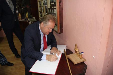 Проверка исправительных учреждений Владимирской области с участием депутата-коммуниста С.П. Обухова выявила систематические нарушения прав осужденных