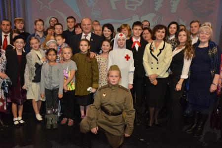 Г.А. Зюганов принял участие в торжественном вечере, посвященном 97-ой годовщине со дня основания Ленинского Комсомола