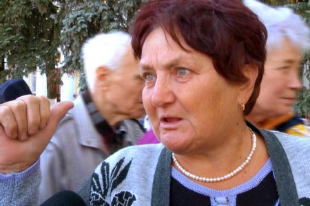 Депутаты-коммунисты провели встречу с пенсионерами в городе Химки Московской области