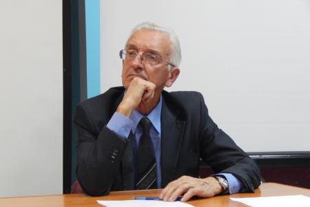 Барнаульские коммунисты на политклубе обсуждали тему "Наследие Великого Октября и современные задачи КПРФ"