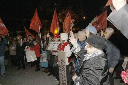 В Воронеже почтили память защитников советской власти