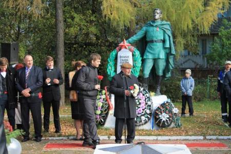 Псковская область. Коммунисты приняли участие в торжествах, посвященных очередной годовщине освобождения Невеля от захватчиков