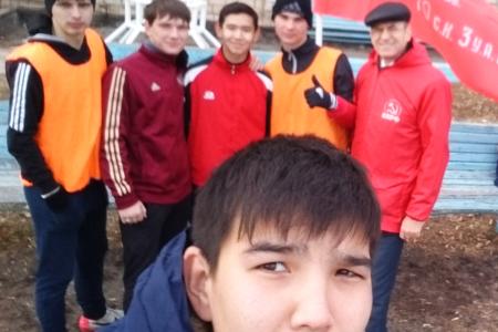Оренбургская область. Завершился футбольный турнир среди подростков старше 16 лет на кубок городского комитета КПРФ