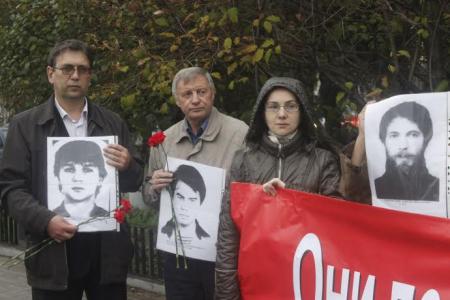 Ярославские коммунисты почтили память павших защитников Советской власти в 1993 году