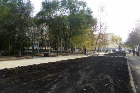 Жители Ульяновска протестуют против возведения торговых павильонов около детской больницы