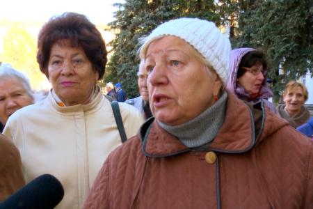 Депутаты-коммунисты провели встречу с пенсионерами в городе Химки Московской области