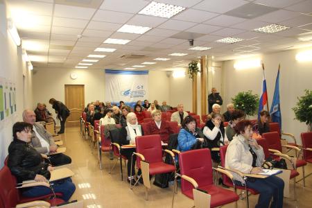 Калининград. Коммунисты приняли участие в работе круглого стола, посвященного проблемам садоводов и закону о капитальном ремонте