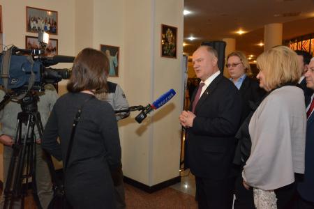 Г.А. Зюганов принял участие в торжественном вечере, посвященном 97-ой годовщине со дня основания Ленинского Комсомола