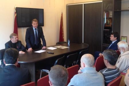Депутат Госдумы А.П. Тарнаев проводит встречу с вновь избранными депутатами-коммунистами города Дзержинск Нижегородской области