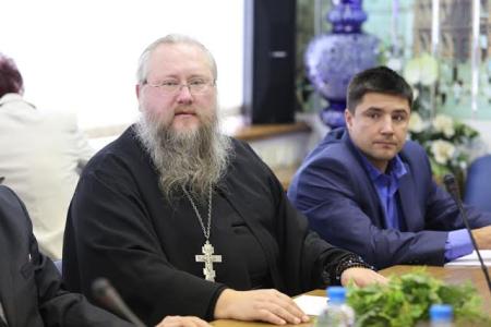 Депутат фракции КПРФ в Мосгордуме Елена Шувалова: «Решение об установке памятника князю Владимиру на Боровицкой площади незаконно»