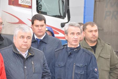 «За мир на Украине! За победу наших братьев!» Коммунисты отправили сорок третий гуманитарный конвой для жителей Новороссии