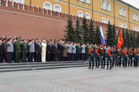 Г.А. Зюганов принял участие в возложении цветов к Могиле Неизвестного солдата в честь Дня Сухопутных войск