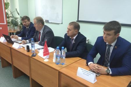 Чем Кубани грозит правительственный проект бюджета-2016: В Краснодаре прошла пресс-конференция депутатов-коммунистов С.П. Обухова, С.К. Лузинова, Д.В. Коломийца и Р.С. Лузинова