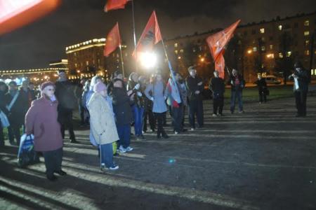 Комсомольцы Санкт-Петербурга отметили день создания ВЛКСМ