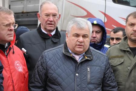 «За мир на Украине! За победу наших братьев!» Коммунисты отправили сорок третий гуманитарный конвой для жителей Новороссии